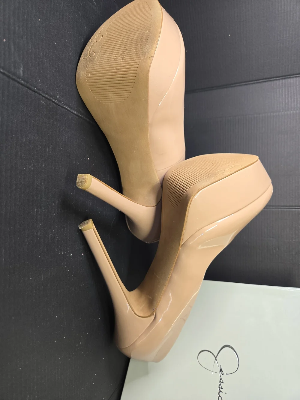 Jessica Simpson Nude Patent Platform Pumps Heels Almond Toe JS-Dany Size 10